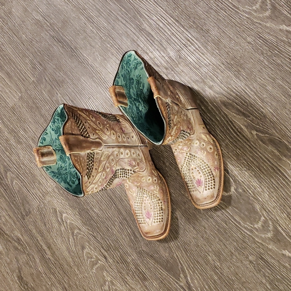 Corral Cowboy Boots